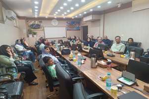 برگزاری جلسه مدیریت متوسطه دوم با اولیای دانش آموزان نخبه پایه نهم 